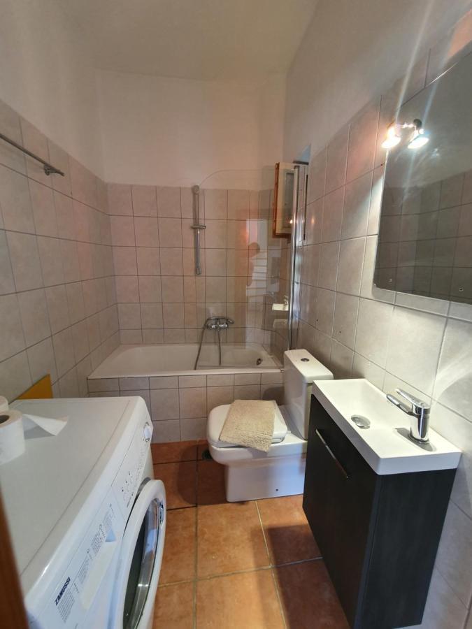 Ferienwohnung Stoupa Mani Tower Exterior foto